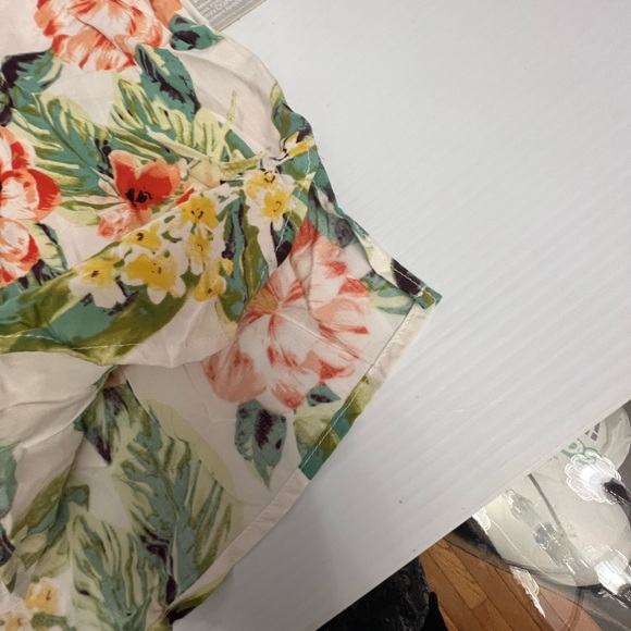 COM.plete V-neck blouse, women’s size large off white/coral - Picture 5 of 9